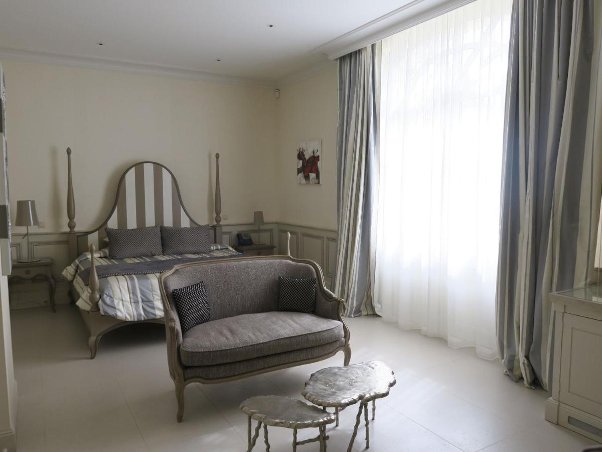 Chateau La Rose Perriere Lussac  Pokoj fotografie